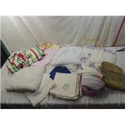 BOX LOT ASSORTED LINENS