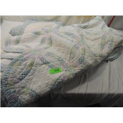 VINTAGE COUNTRY QUILT