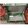 Image 2 : GREEN TRAVEL TRUNK / FOOT LOCKER