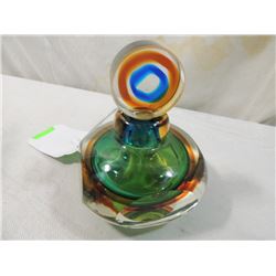 MODERN GLASS PERFUME BOTTLE