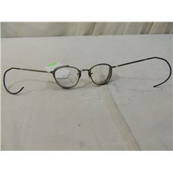VINTAGE SAFETY GLASSES WITH SIDE SHIELD