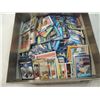 Image 1 : BOX LOT MISC LOOSE BASEBALL CARDS