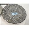Image 3 : LOT 3 METAL EMBOSSED PLATES & PEWTER PLATE