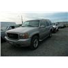 Image 1 : 00 GMC Yukon Denali 4 Dr  4WD SUV - ADT - DRIVE