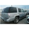Image 4 : 00 GMC Yukon Denali 4 Dr  4WD SUV - ADT - DRIVE