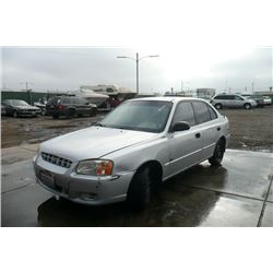 01 Hyundai Accent 4dr Sedan - ADT - DRIVE