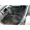Image 7 : 01 Hyundai Accent 4dr Sedan - ADT - DRIVE
