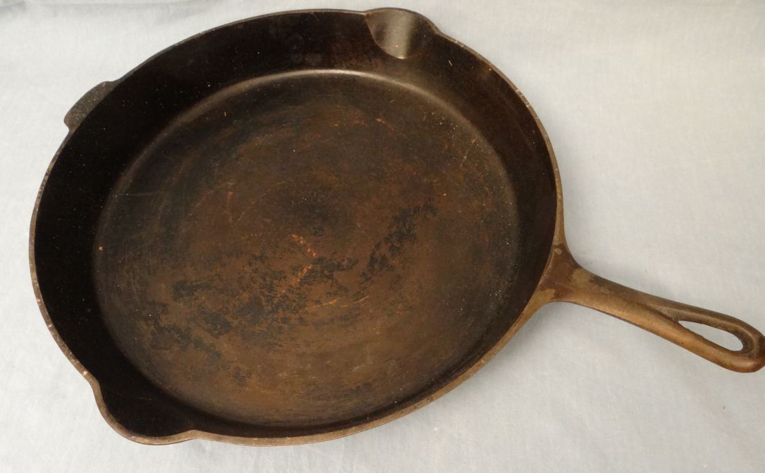 Griswold 14 skillet