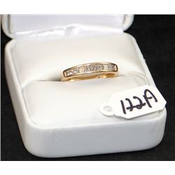 LADIES 14K YELLOW GOLD PRINCESS CUT DIAMOND BAND