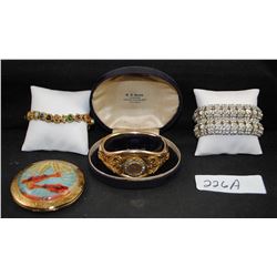 VINTAGE/ANTIQUE COSTUME JEWELRY