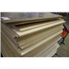 Image 2 : LOT OF ASSORTED VENEERED FULL SIZE WOOD SHEETS