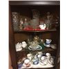 Image 7 : Corner Curio and Contents
