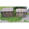 Image 1 : 2 Vintage Steamer Trunks