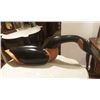 Image 1 : Wooden Carved Duck