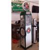 Image 2 : Sinclair Gasoline Pump (Bennett)