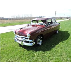 1951 Ford Custom 6cyl/3sp standard trans