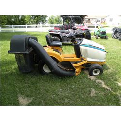 Cub Cadet HDS 2135 w/bagger SN#-298832