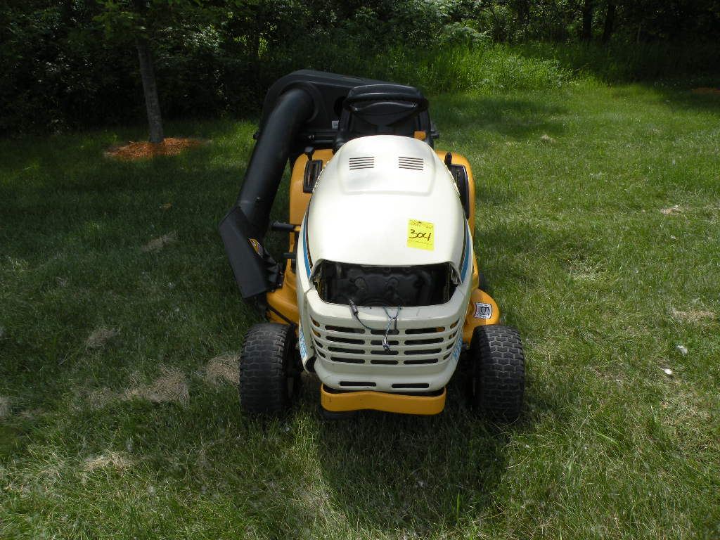 Cub Cadet HDS 2135 w/bagger SN298832