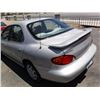 Image 4 : 00 Hyundai Elantra 4 Dr  Sedan - ADT - DRIVE