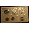 Image 2 : 151. 1965 U.S. Special Mint Set with superb condition 40% Silver Kennedy Half Dollar.