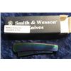 Image 2 : 772. CKRDR "Smith & Wesson" Two-blade Razor Knife with Titanium Reflective Coated Blades. New in box