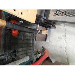 D-HANDLE FLAT NOSE SHOVEL