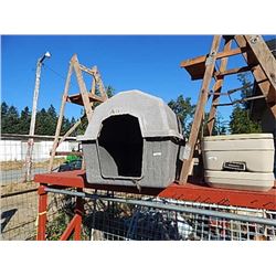 DOG HOUSE