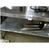 Image 2 : 5' S/S Table