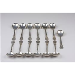 Vintage Lunt Sterling Silver  American Victorian  Cream Soup Spoons