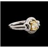 Image 2 : 18KT Two-Tone Gold 0.99ctw Fancy Light Yellow Diamond Ring