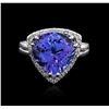 Image 1 : 14KT White Gold 5.80ct Tanzanite and Diamond Ring