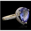 Image 2 : 14KT Yellow Gold 4.73ct Tanzanite and Diamond Ring