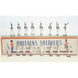 Britains US soldiers, early post-war, set 1253 Whitejackets, seven sailors marching at the slope,...