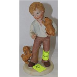'BEST FRIENDS' FIGURINE