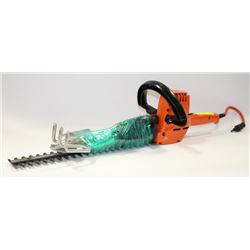 BLACK AND DECKER HEDGE  TRIMMER