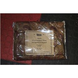 LUXURY WOVEN JACUARD THROW BLANKET