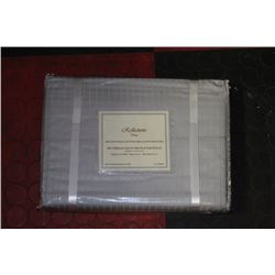 800 THREAD COUNT LIGHT BLUE KING FLAT SHEET