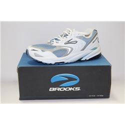 BROOKS SIZE 11.5 WOMENS