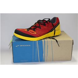 BROOKS SIZE 13 UNISEX RUNNERS