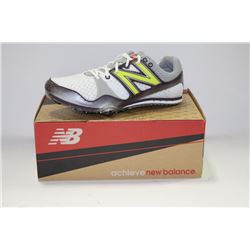 NEW BALANCE SIZE 6.5 WOMENS CLEATS