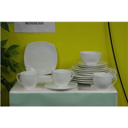 20 PIECE BONE CHINA DINNERWARE SET