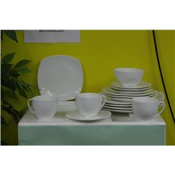 20 PIECE BONE CHINA DINNERWARE SET