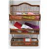 Image 1 : BATHROOM SHELF WITH LINENS