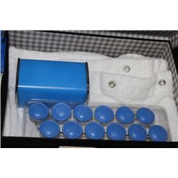 BOX WITH BATHROOM ACCESSORIES