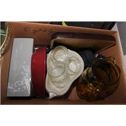 BOX OF KITCHEN ITEMS