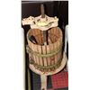 Image 1 : VINTAGE WINE MAKER