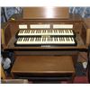 Image 1 : DUAL KEYBOARD ORGAN