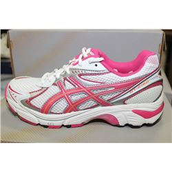 ASICS SIZE 6 WOMANS RUNNERS