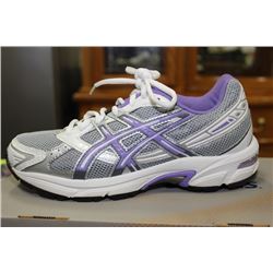 ASICS SIZE 5 WOMANS RUNNERS