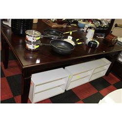 LARGE WOOD KITCHEN TABLE W LEAF